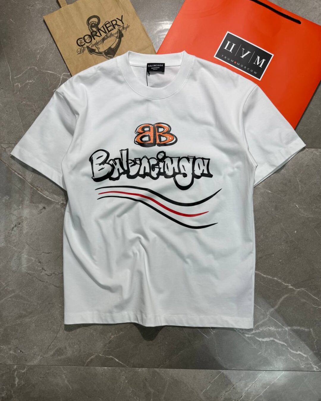 Футболка Balenciaga 1