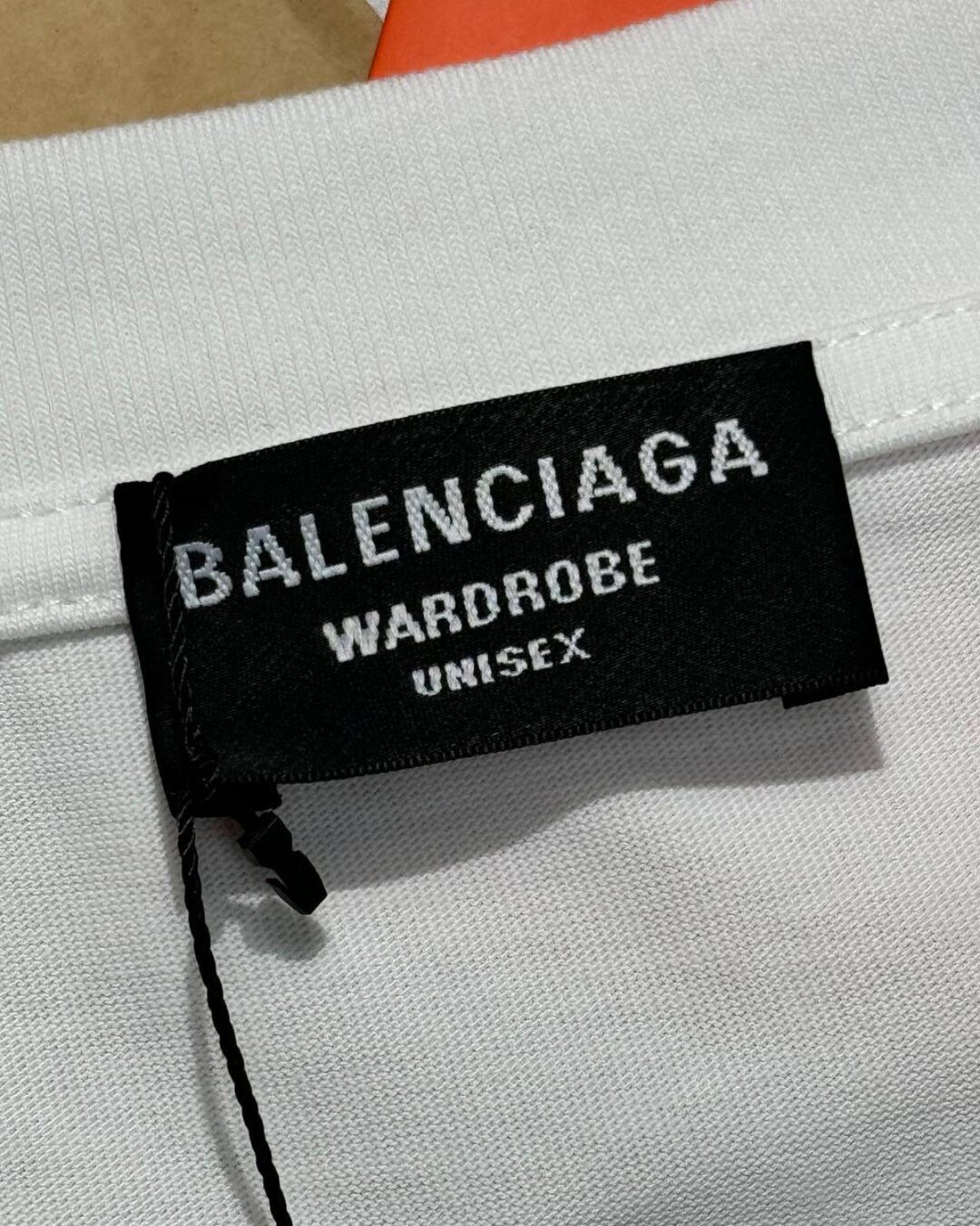 Футболка Balenciaga 8