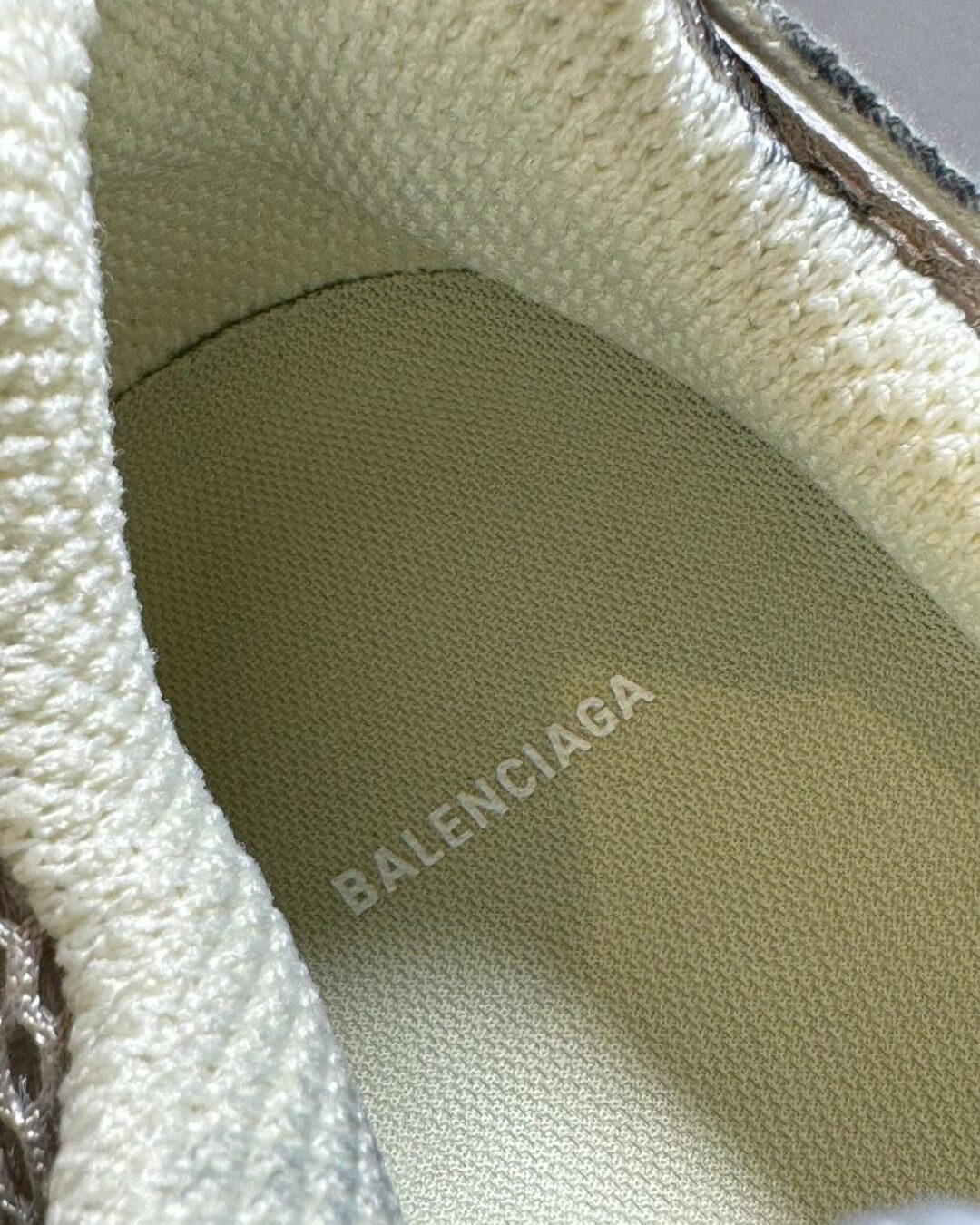 Кроссовки Balenciaga 3XL Extreme Lace Sneaker Light Beige 17