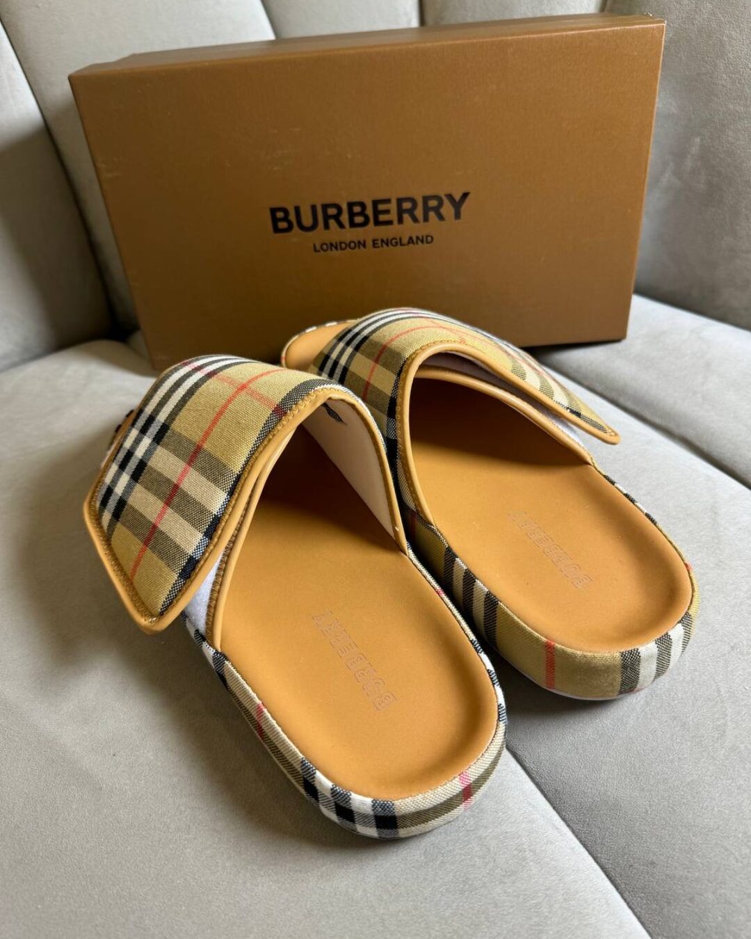 Тапки Burberry 6