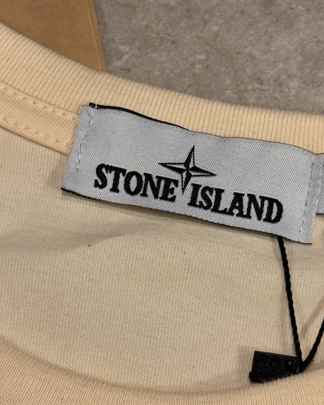 Футболка Stone Island — изображение 9