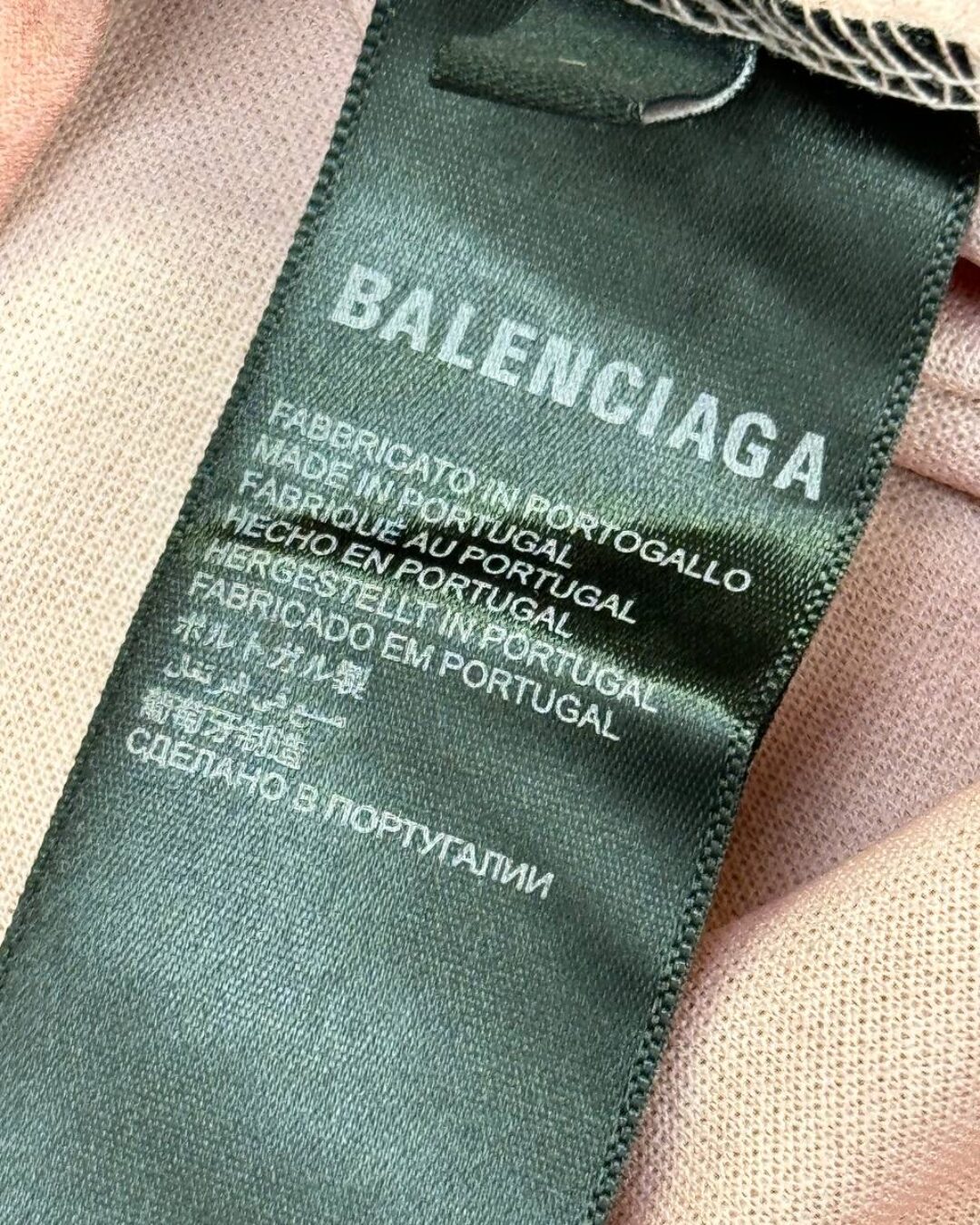 Футболка Balenciaga 10