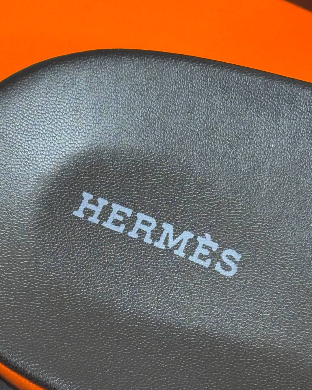 Тапки Hermes 4