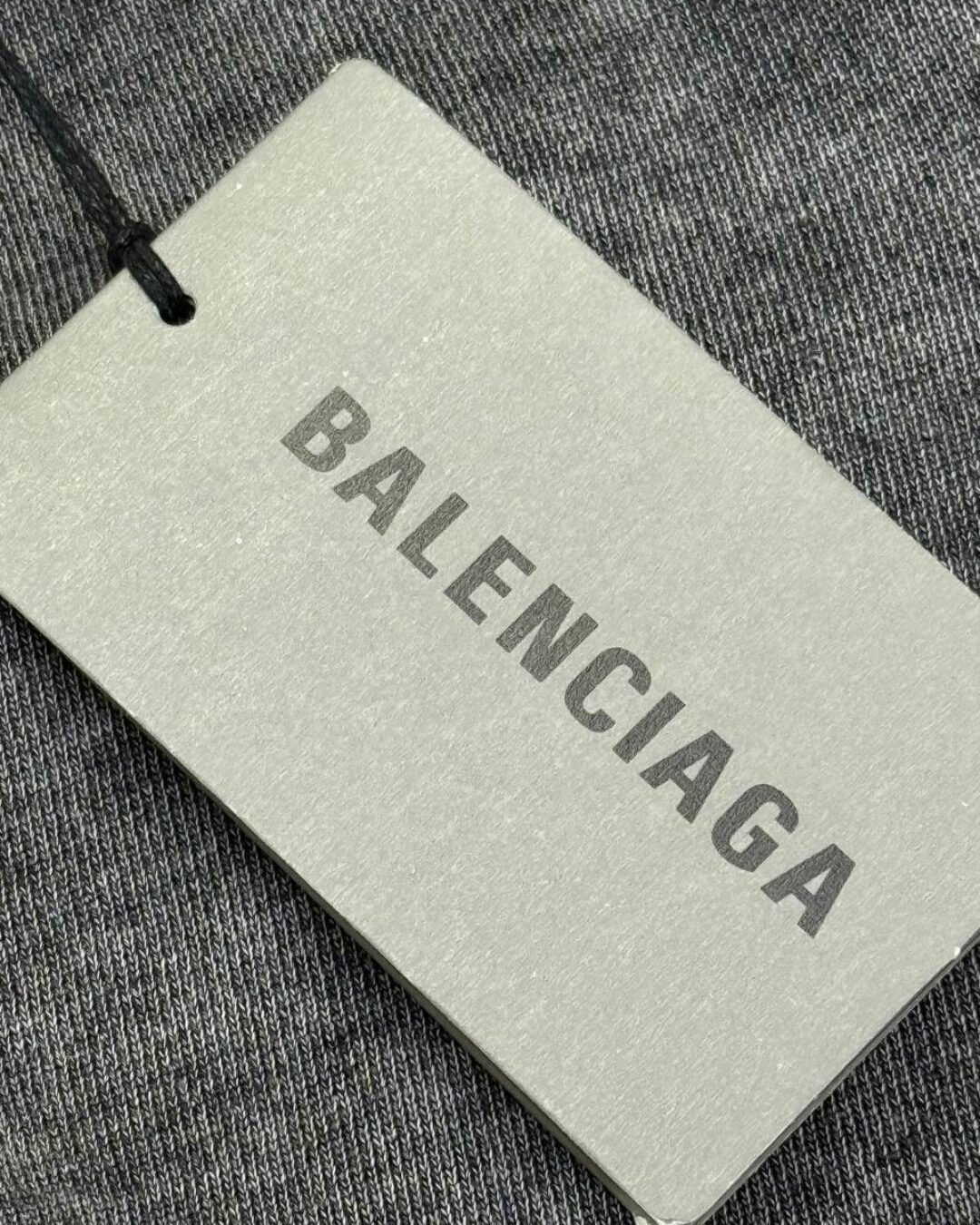 Футболка Balenciaga 8