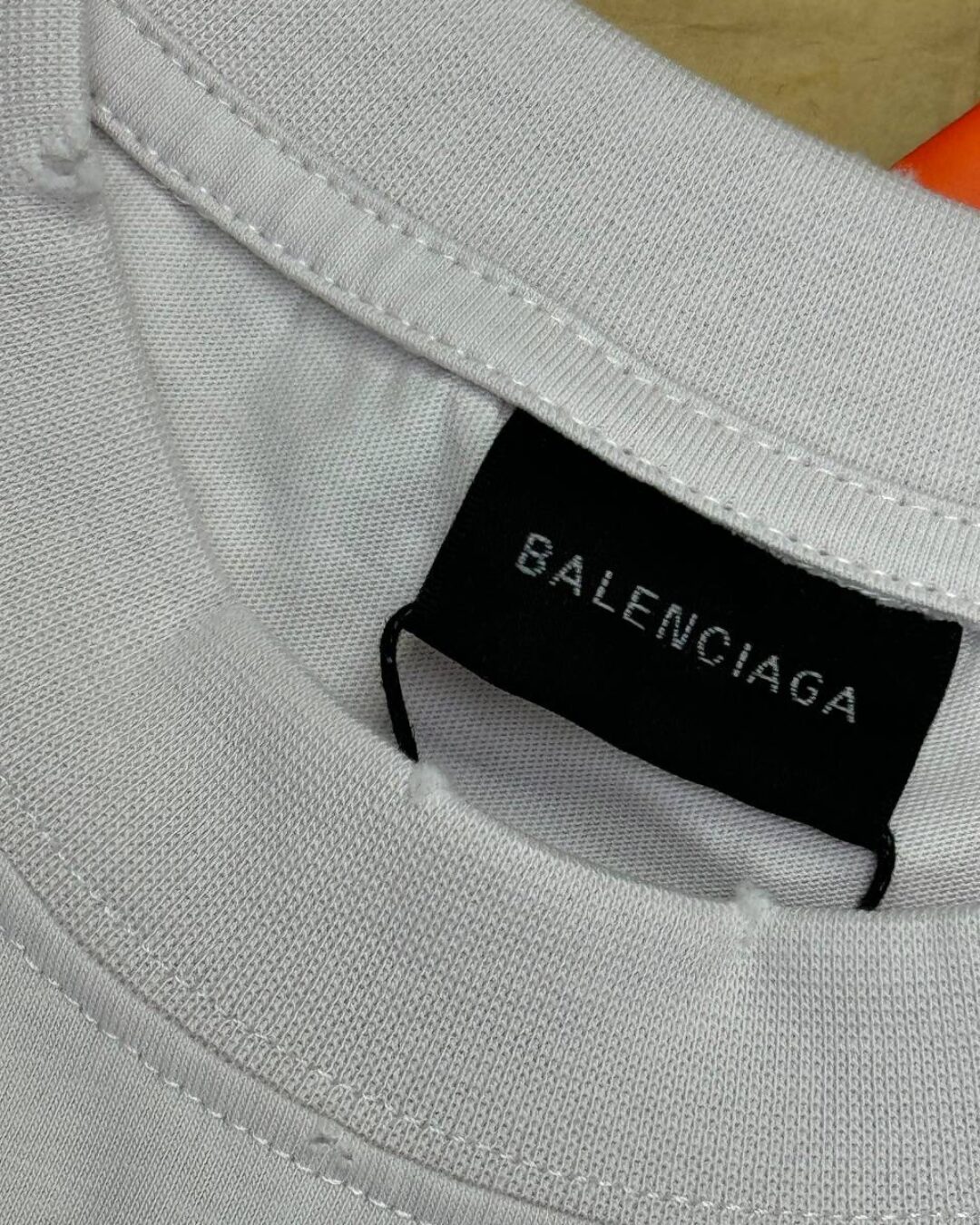 Футболка Balenciaga 4