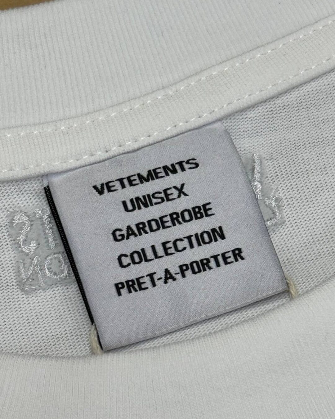 Футболка Vetements 8