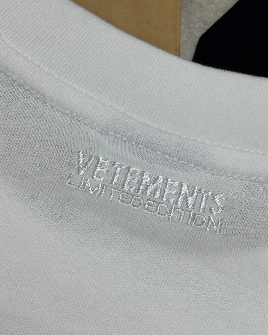 Футболка Vetements 10