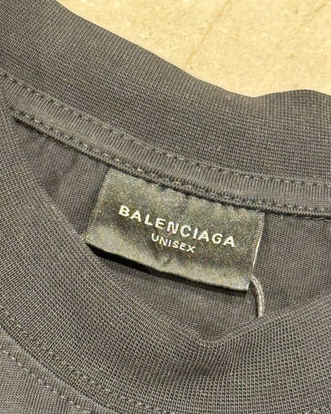 Футболка Balenciaga — изображение 9