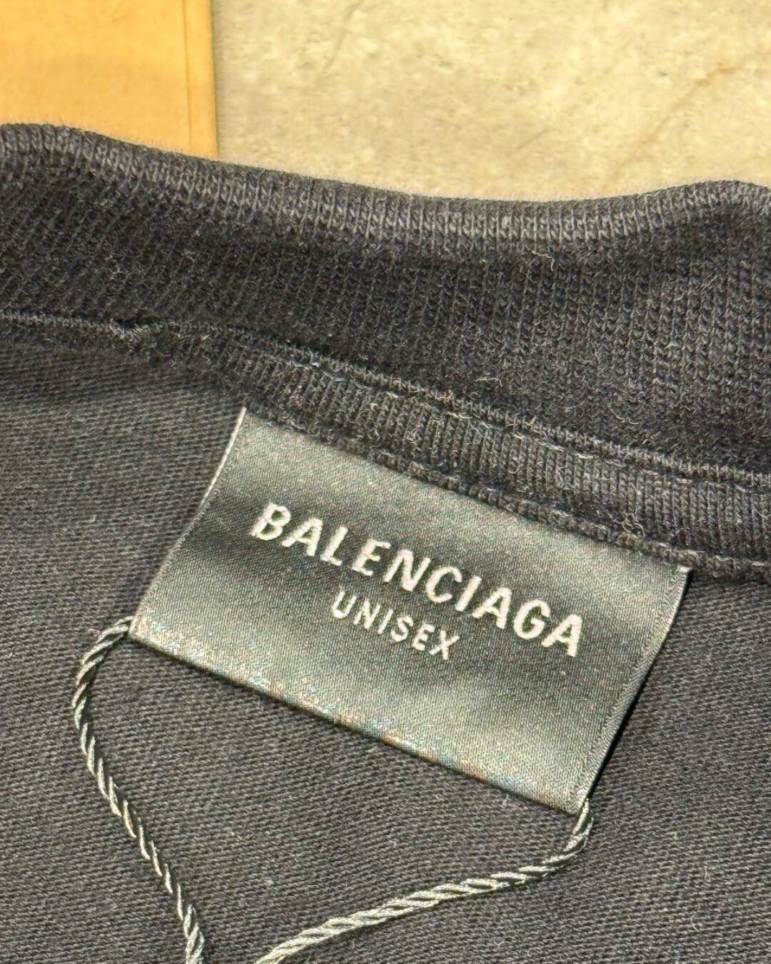 Футболка Balenciaga 9