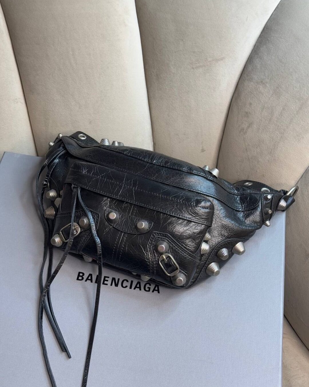 Сумка Balenciaga Le Cagole 1