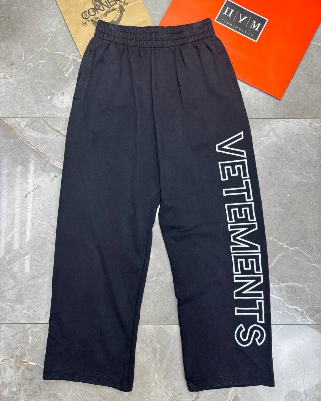 Спортивные Штаны Vetements 1