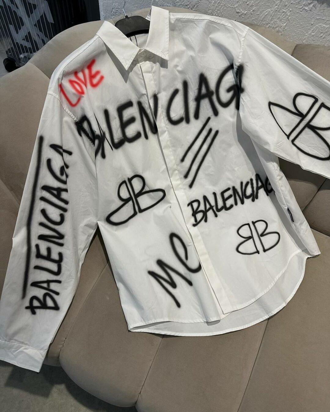 Рубашка Balenciaga 1