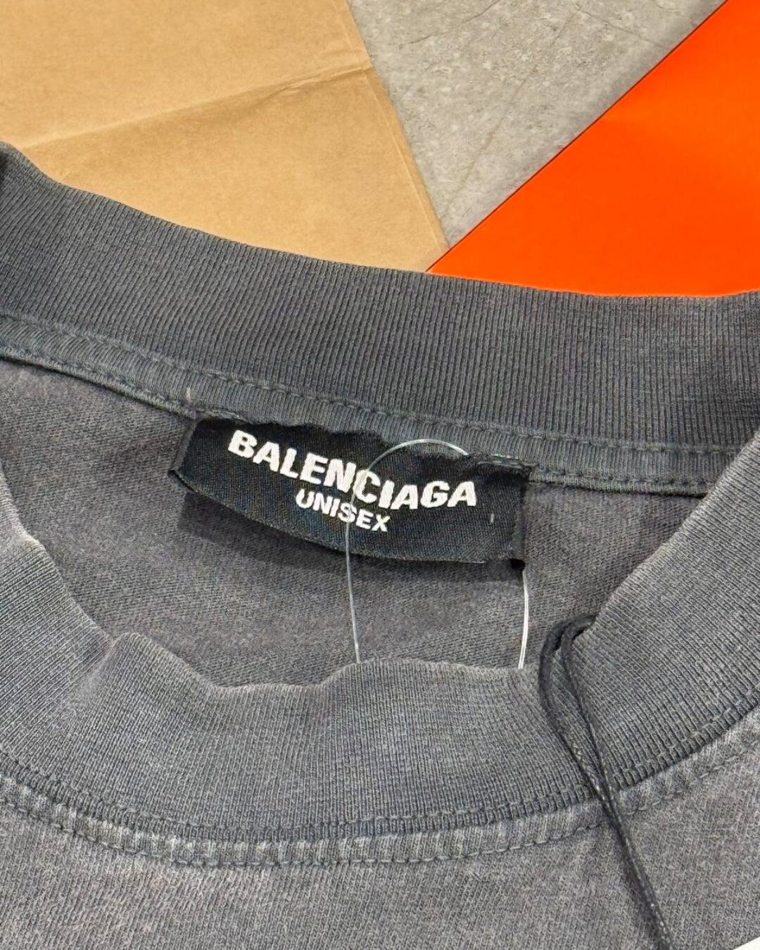 Футболка Balenciaga 6