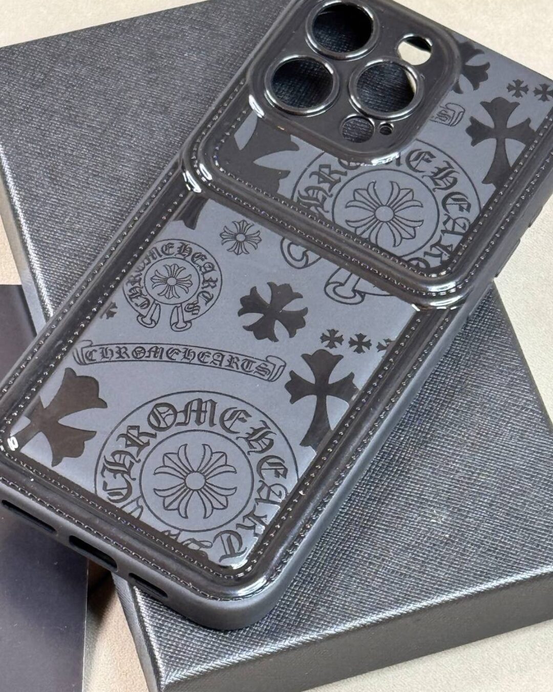 Чехол Chrome Hearts (IPhone 16 Pro Max) 3