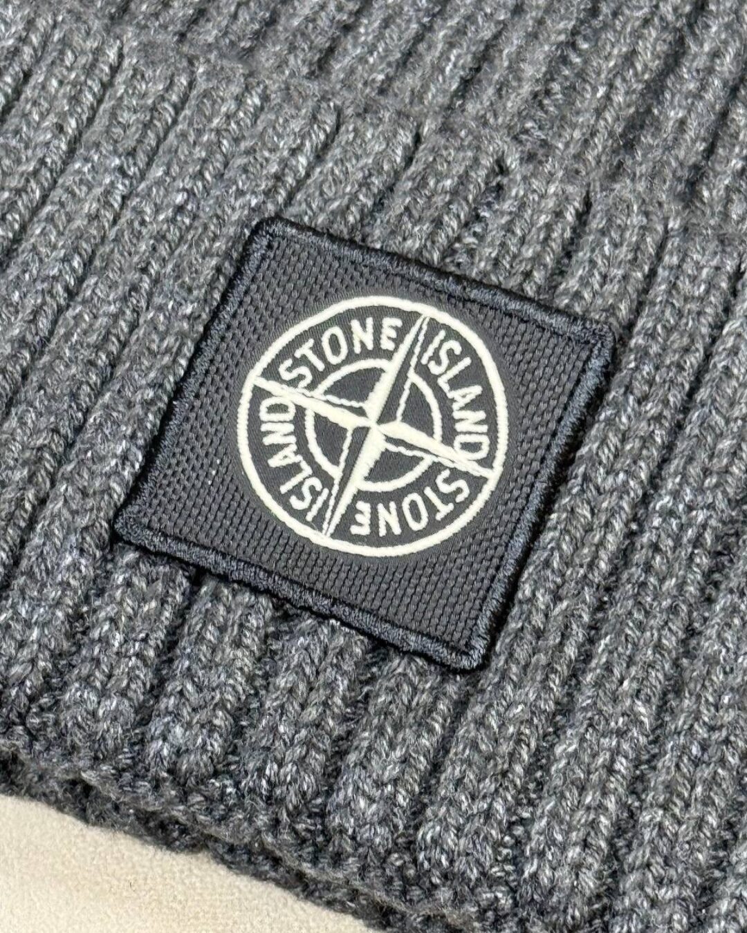 Шапка Stone Island 2