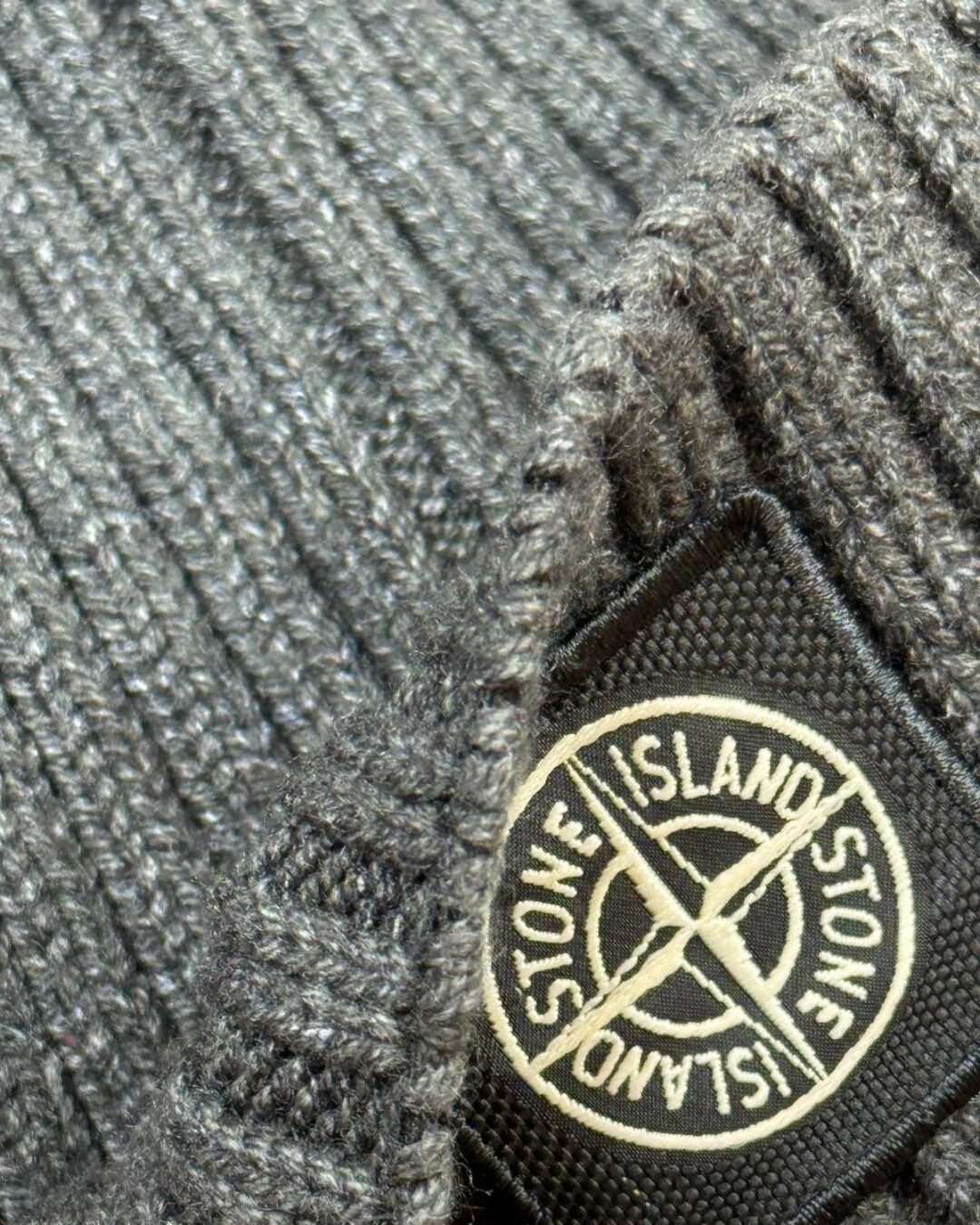 Шапка Stone Island 6