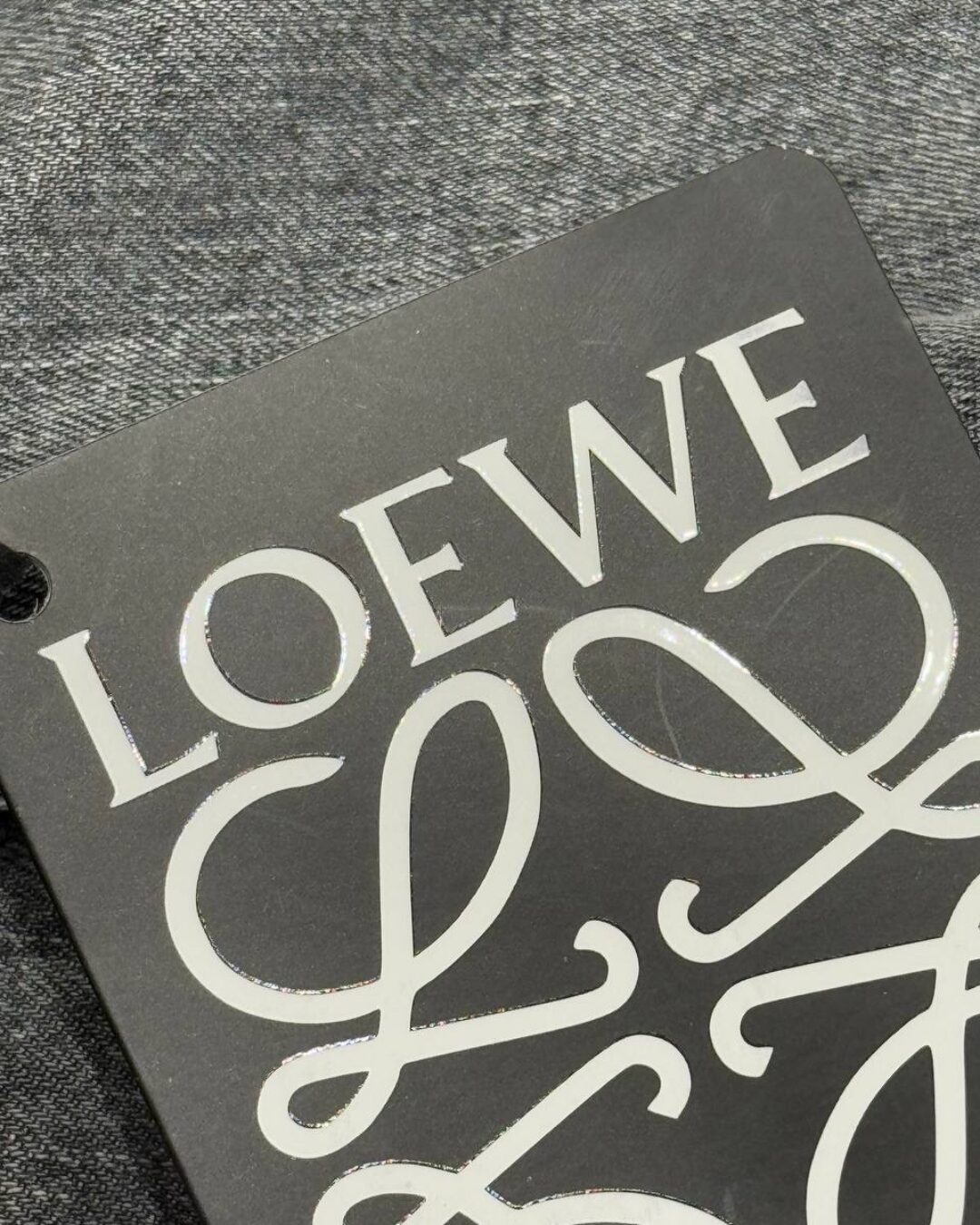 Джинсы Loewe 17