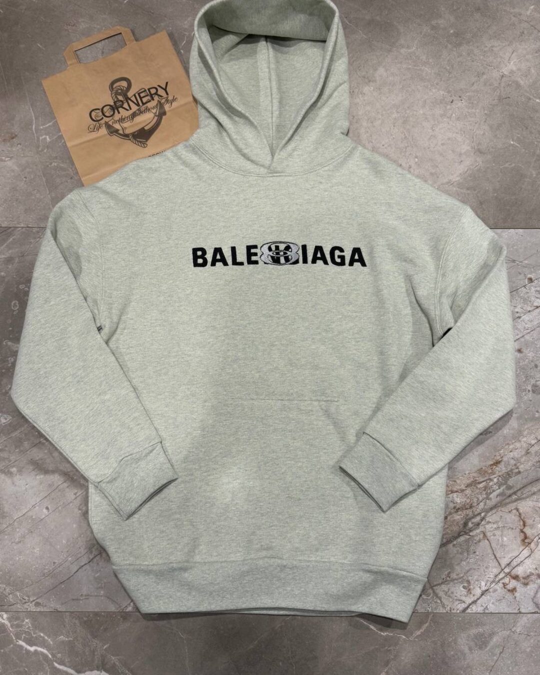 Худи Balenciaga 1