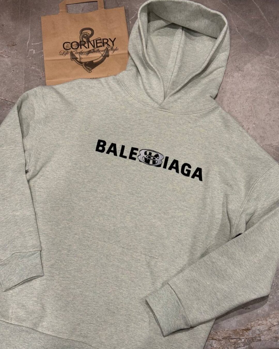 Худи Balenciaga 9