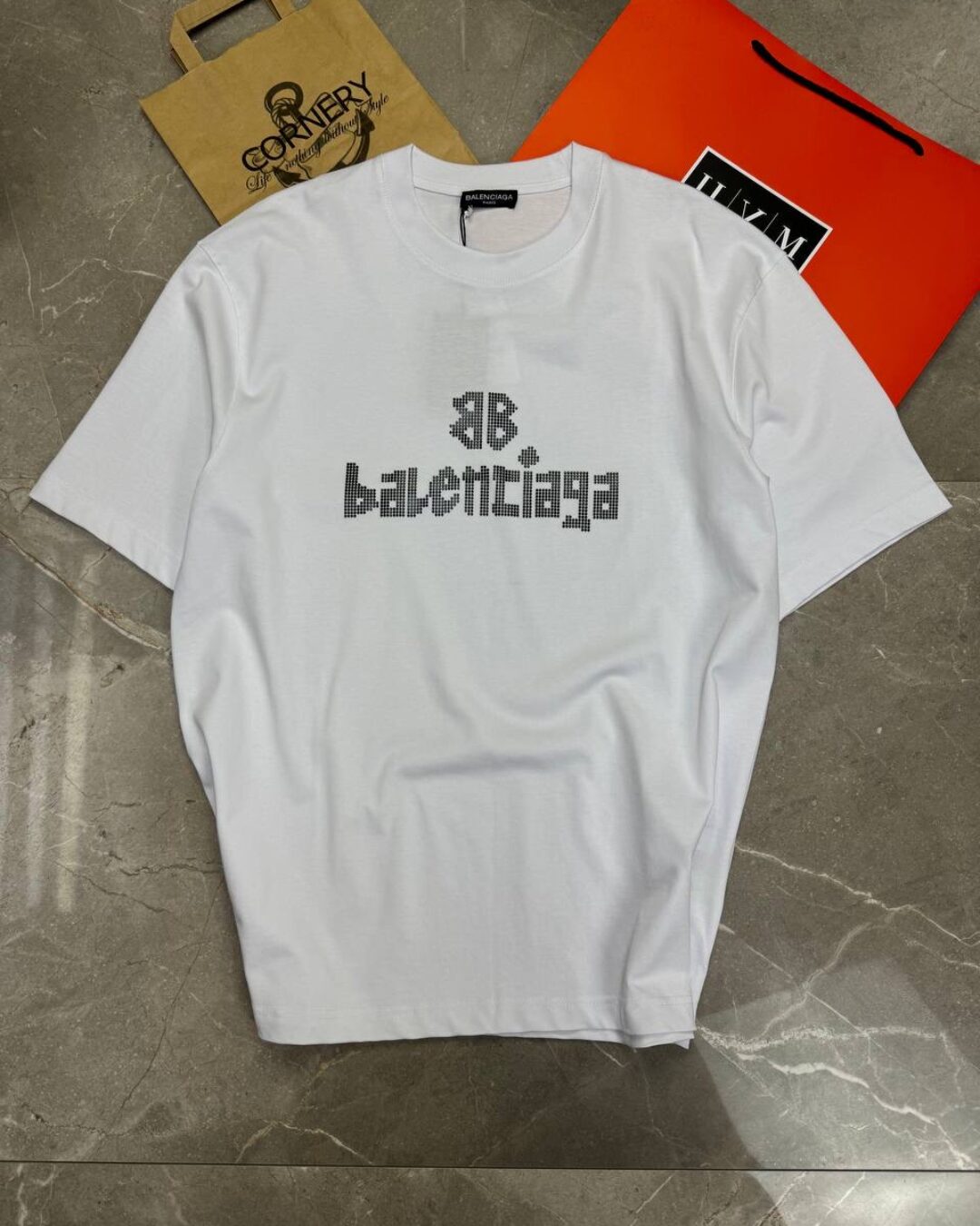 Футболка Balenciaga 1