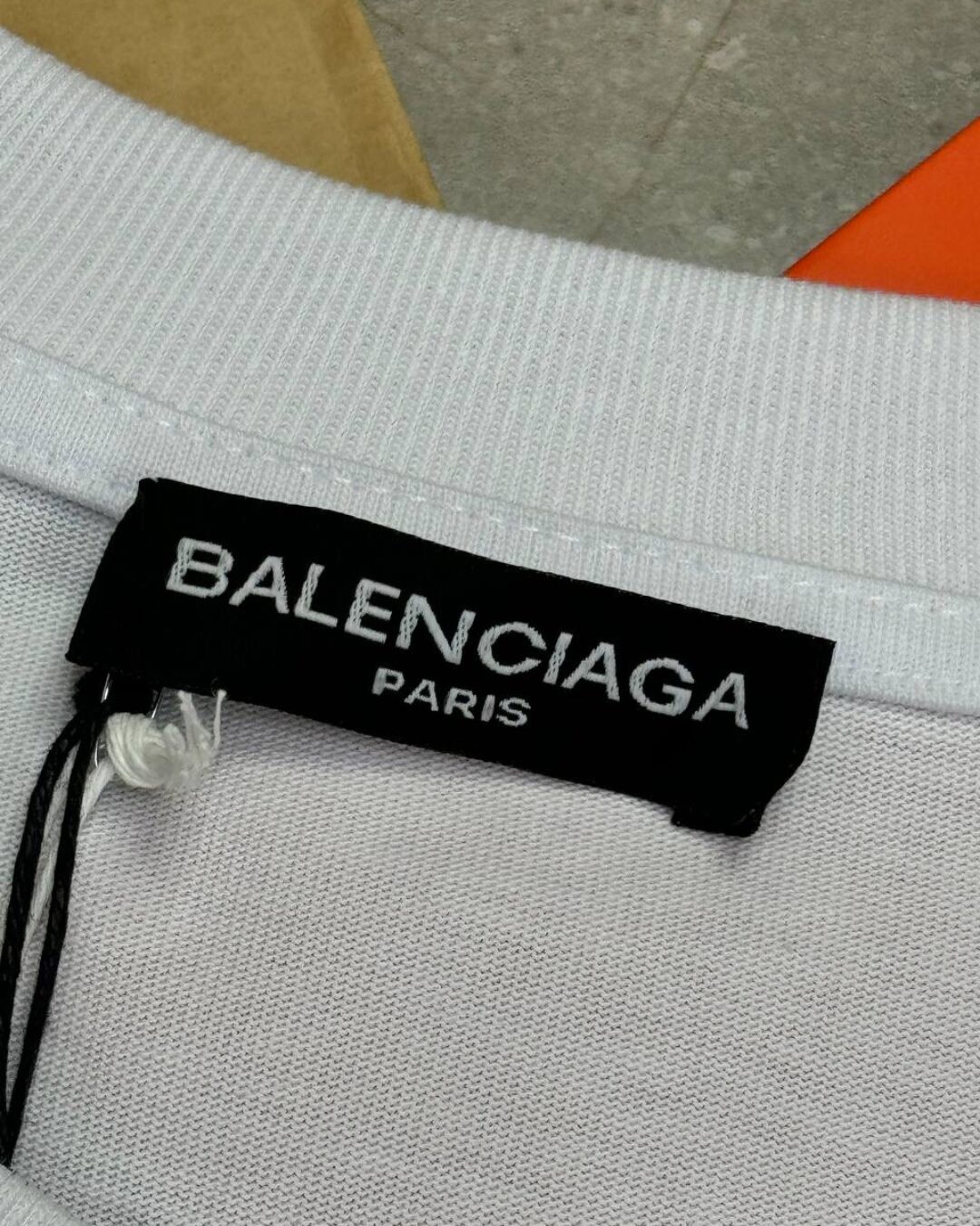 Футболка Balenciaga 7