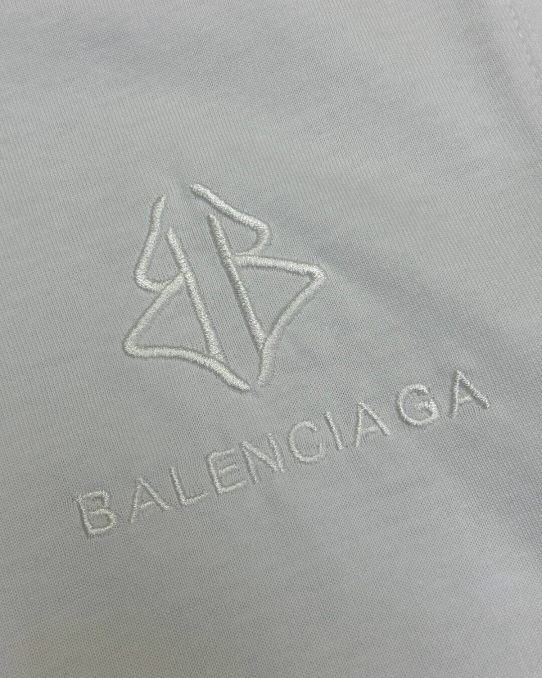 Футболка Balenciaga 4