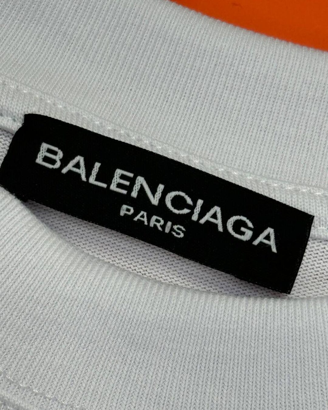 Футболка Balenciaga 8