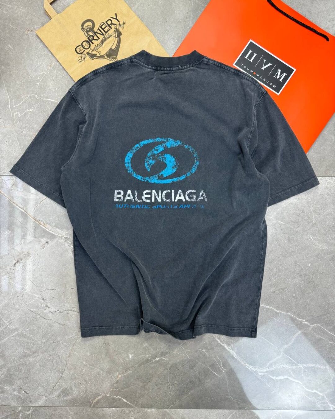 Футболка Balenciaga 3