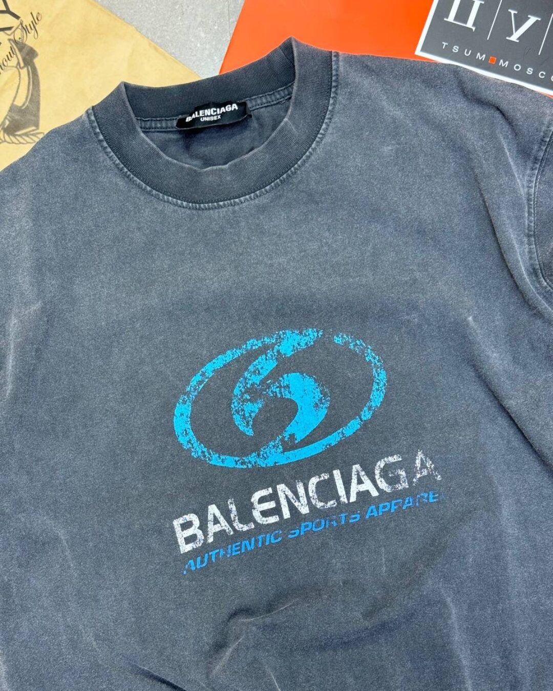 Футболка Balenciaga 4