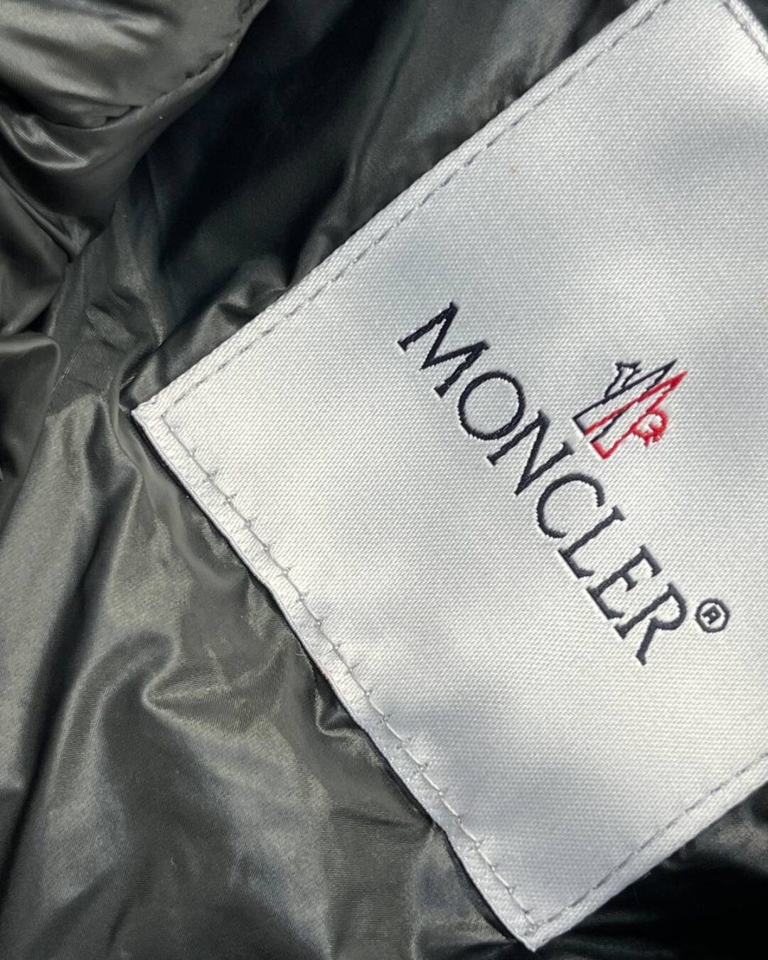 Жилет Moncler