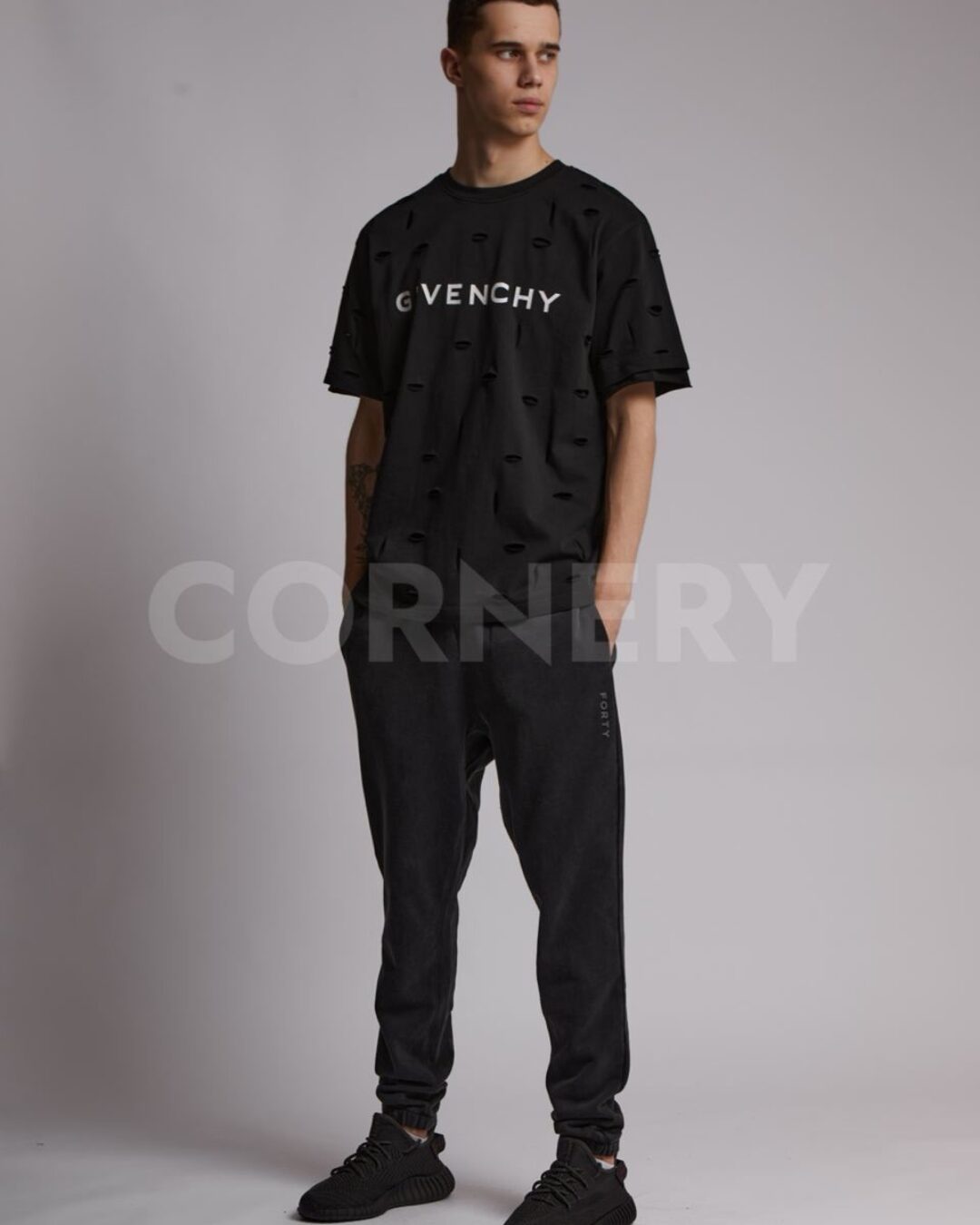 Футболка Givenchy 5