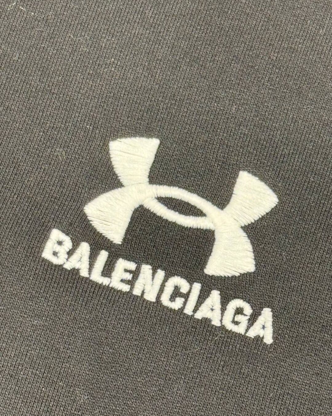 Zip-Худи balenciaga x UAMR 4