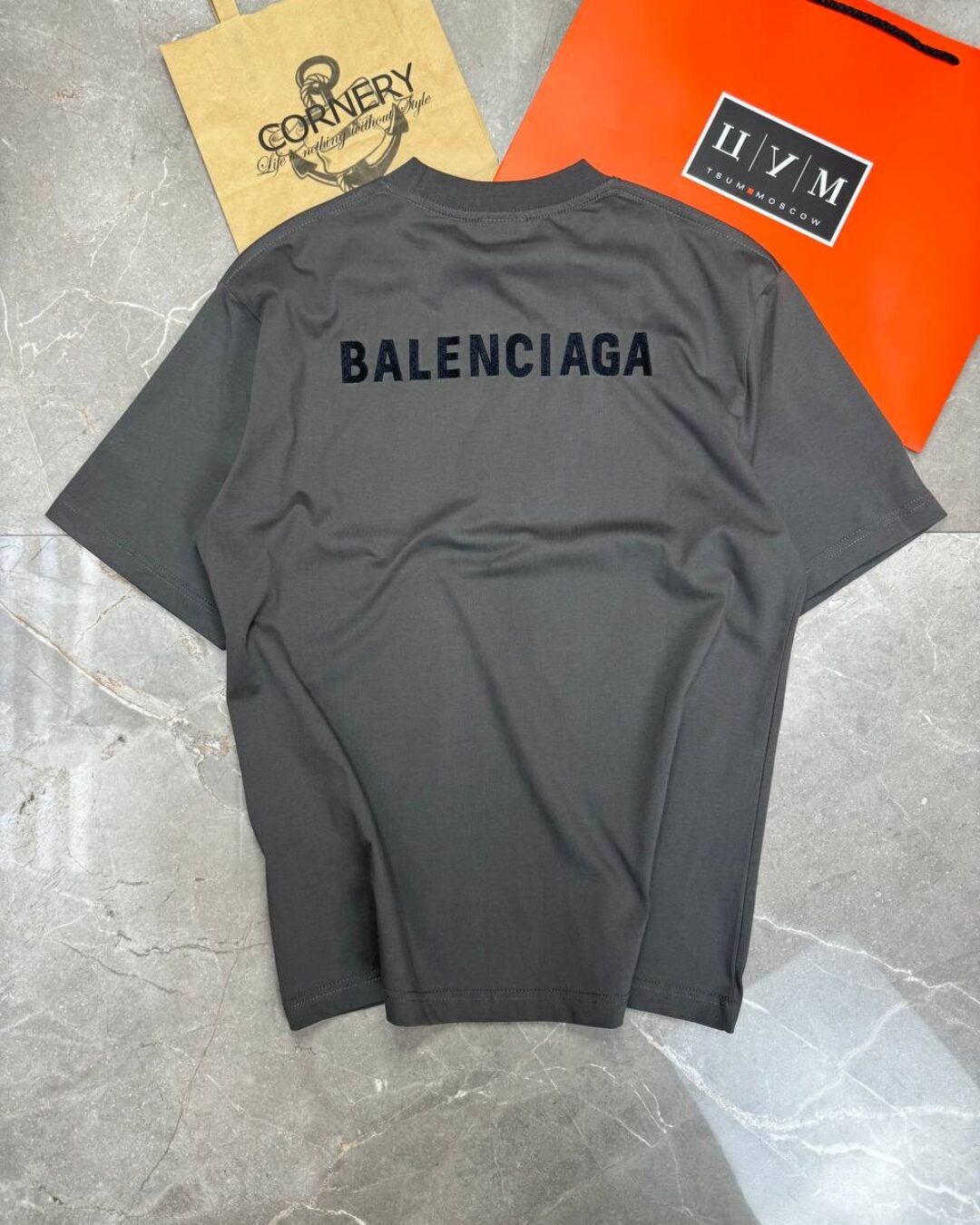 Футболка Balenciaga — изображение 2