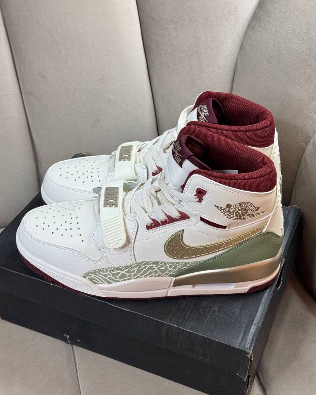 Кеды Air Jordan Legacy 312 Year of the Dragon - Gold — изображение 3