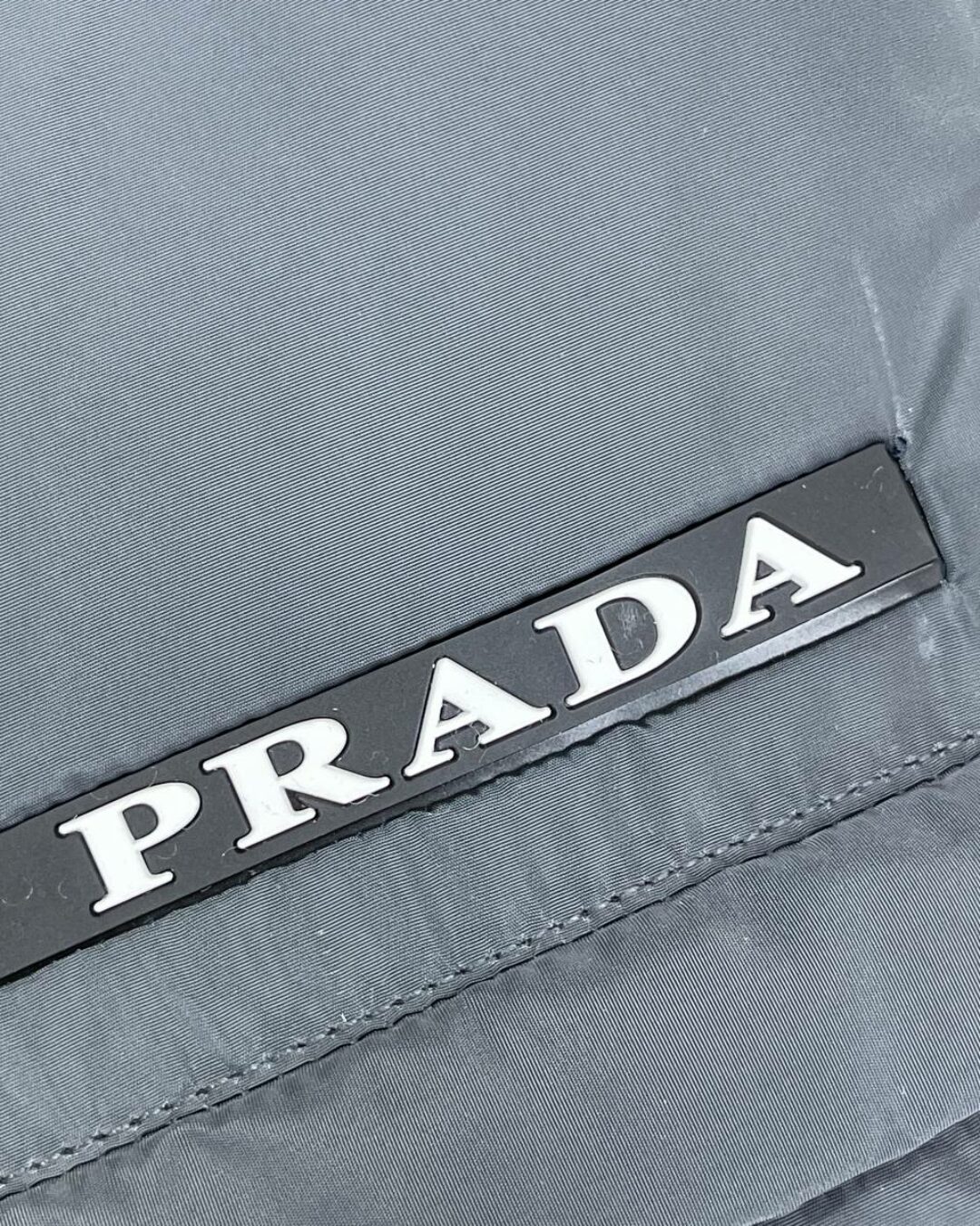 Жилет Prada 7