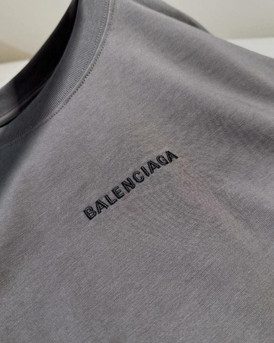 Футболка Balenciaga — изображение 10