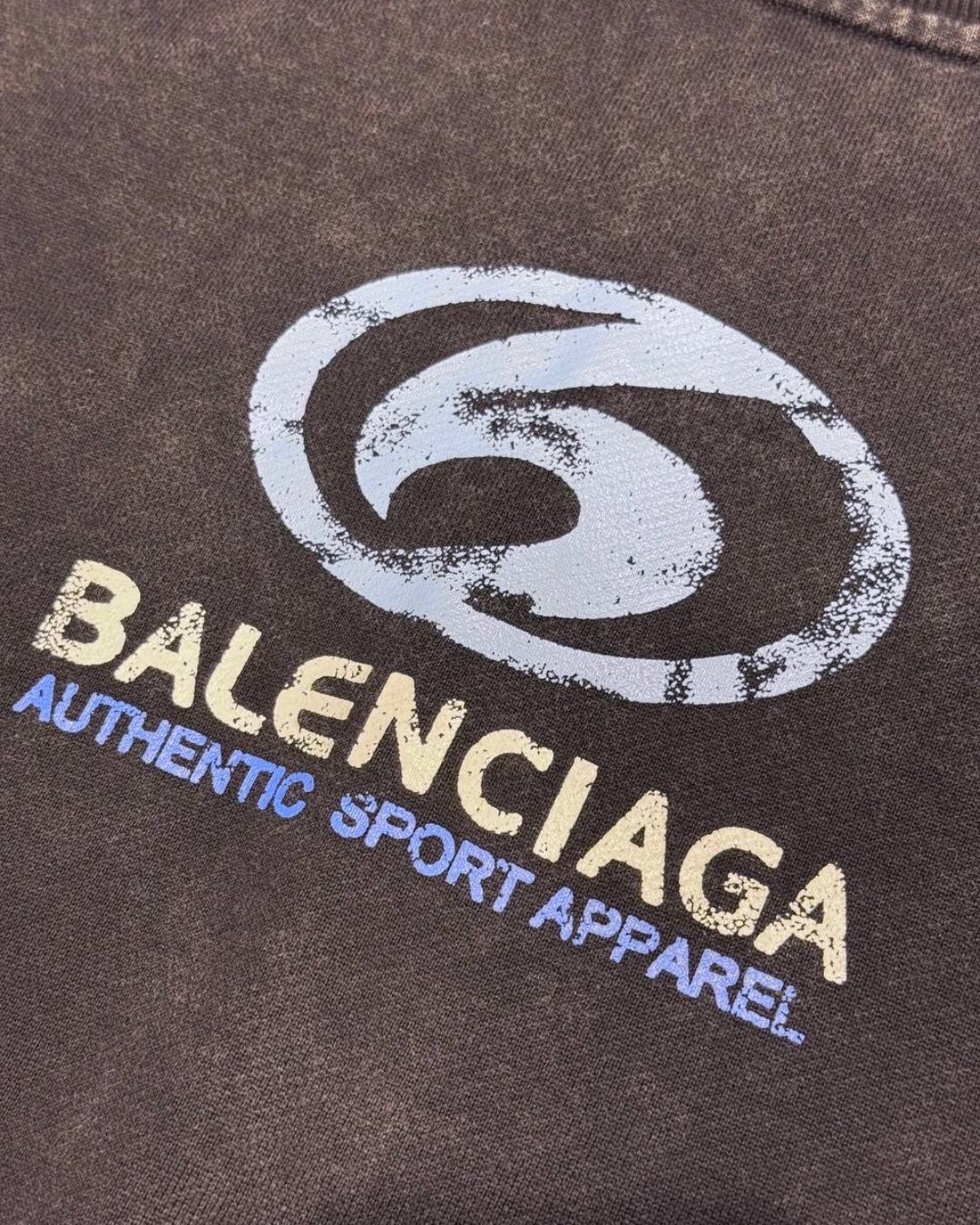 Кофта Balenciaga — изображение 7