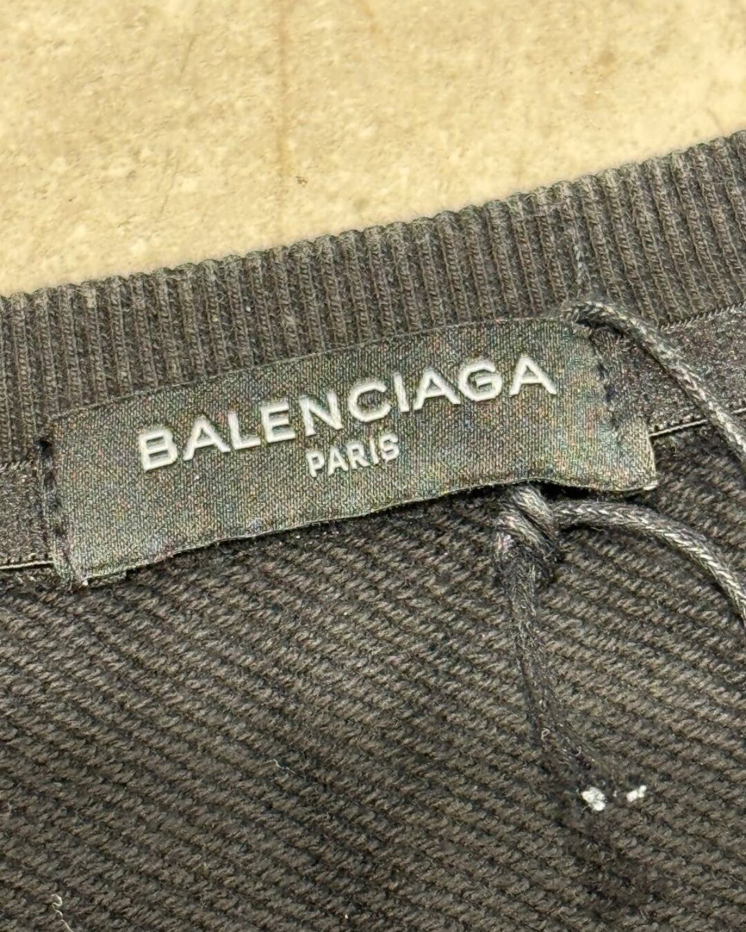 Кофта Balenciaga — изображение 5