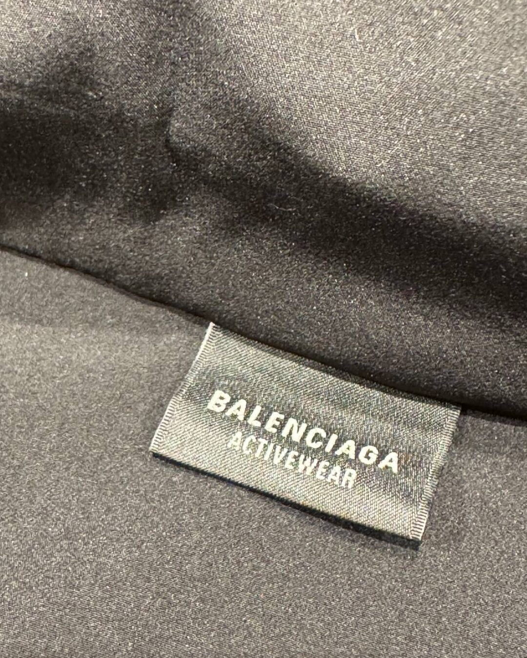 Кофта Balenciaga — изображение 4