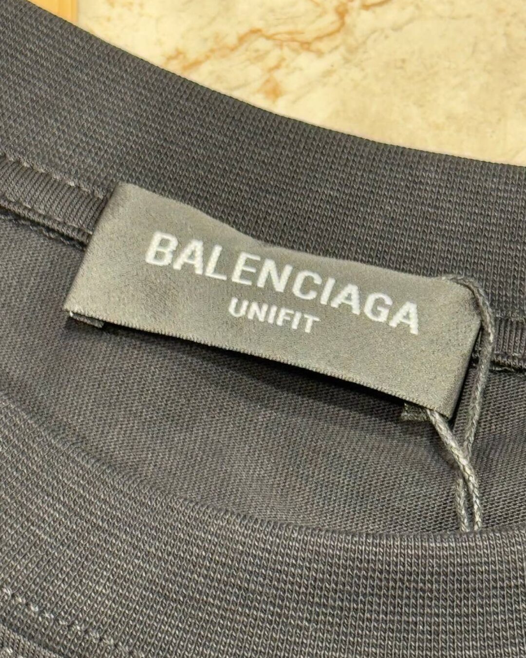 Футболка Balenciaga — изображение 9