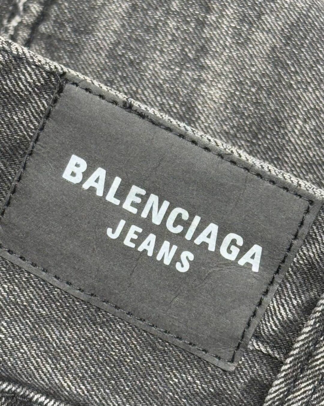 Джинсы Balenciaga — изображение 9