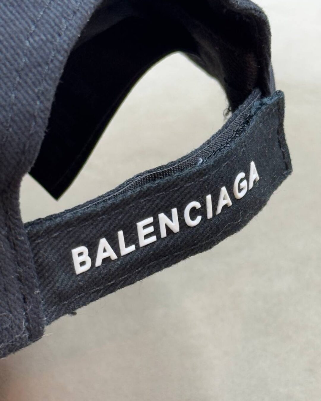 Кепка Balenciaga — изображение 9