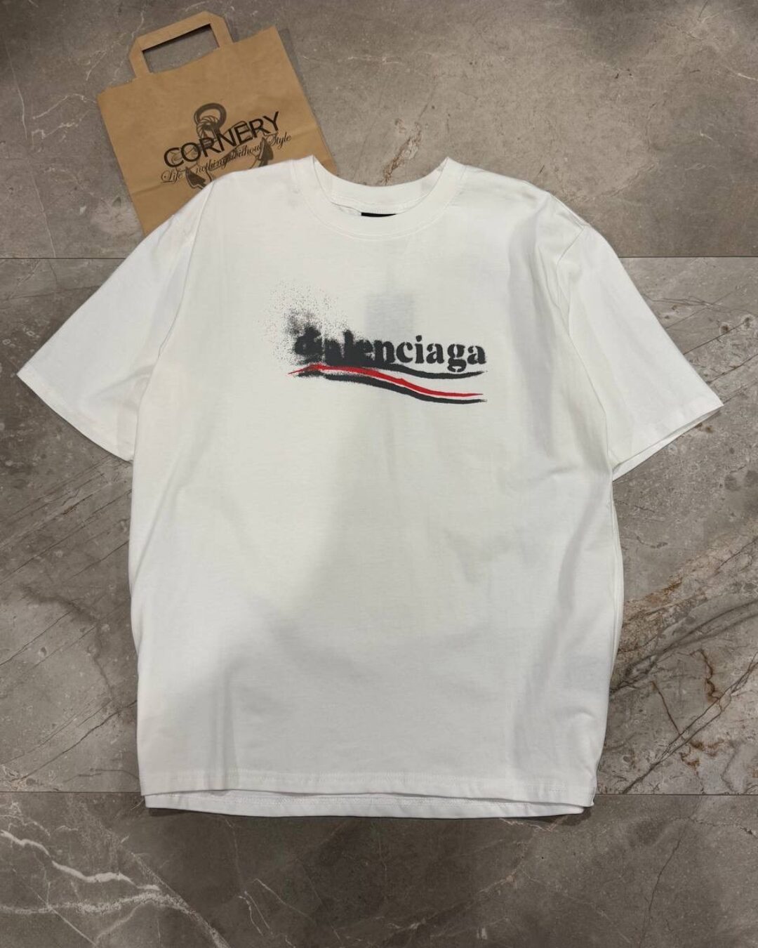 Футболка Balenciaga