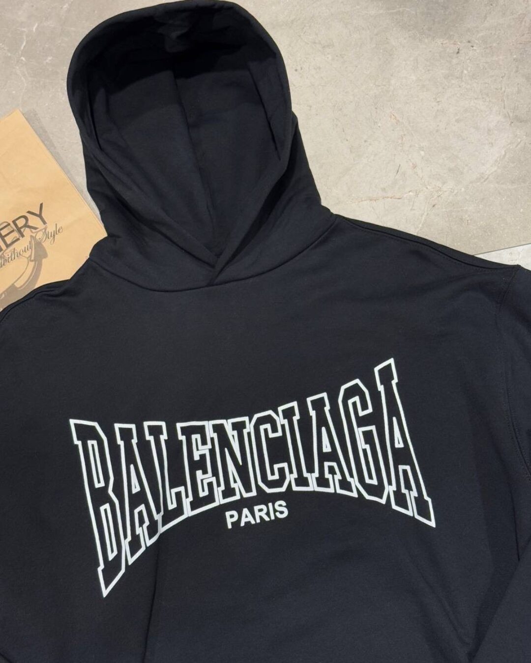 Худи Balenciaga — изображение 4