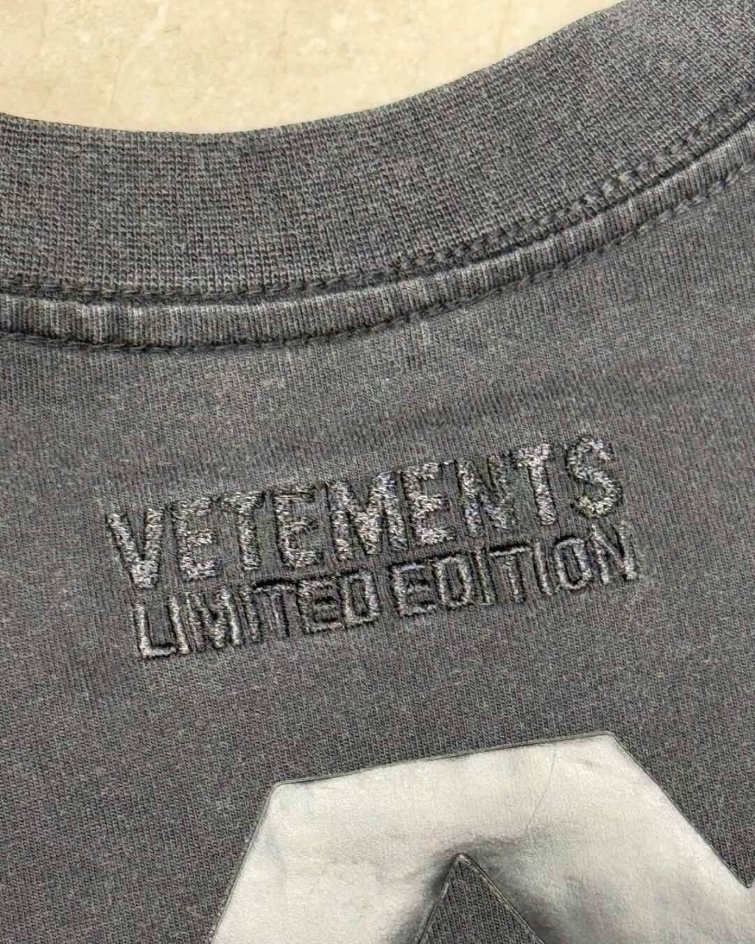 Футболка Vetements — изображение 7