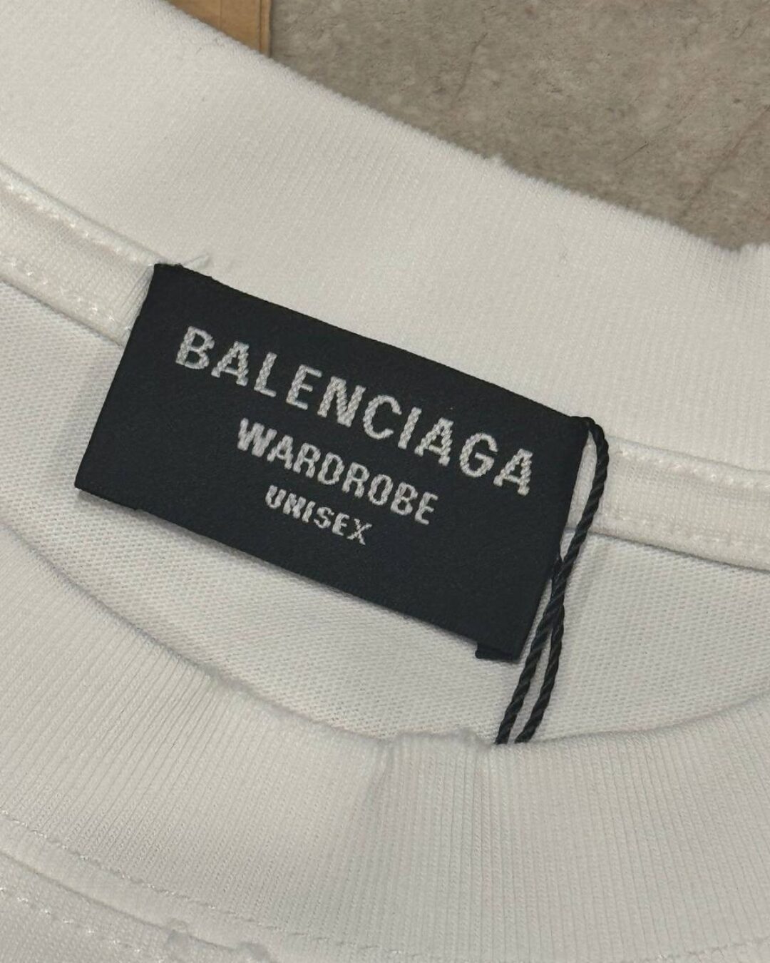 Футболка Balenciaga — изображение 6