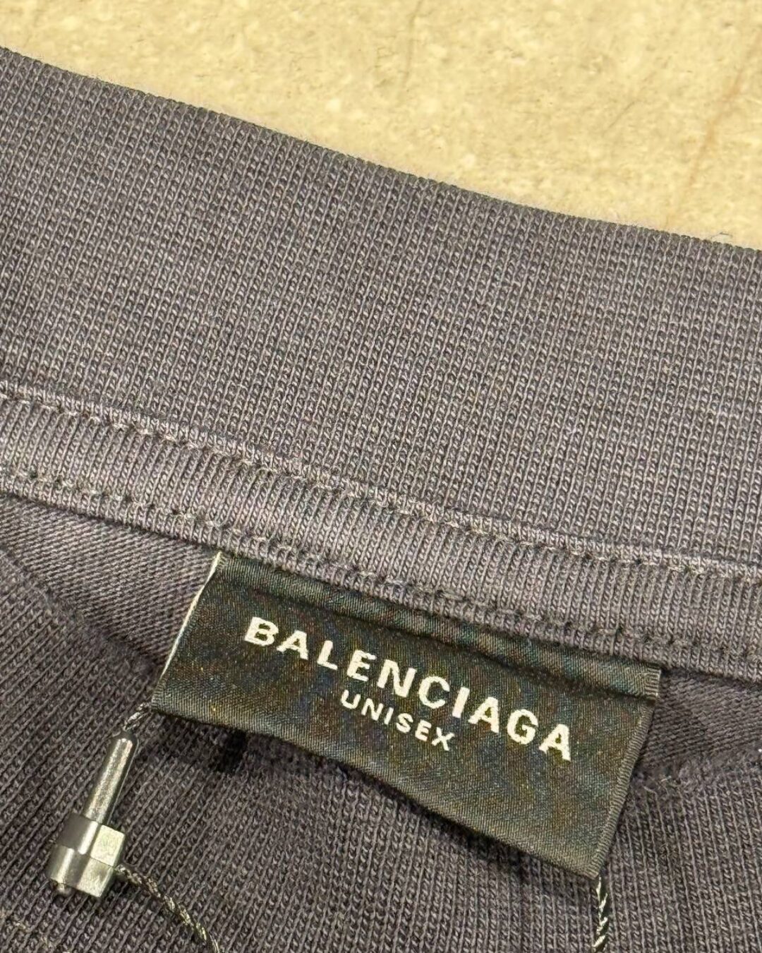 Футболка Balenciaga — изображение 5