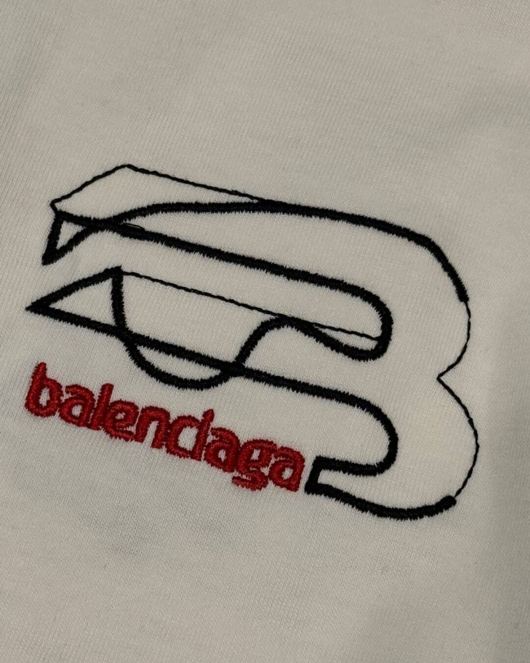 Футболка Balenciaga — изображение 5