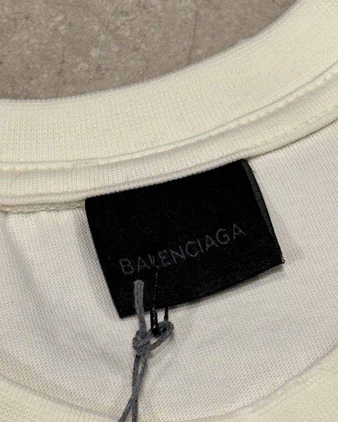 Футболка Balenciaga — изображение 7