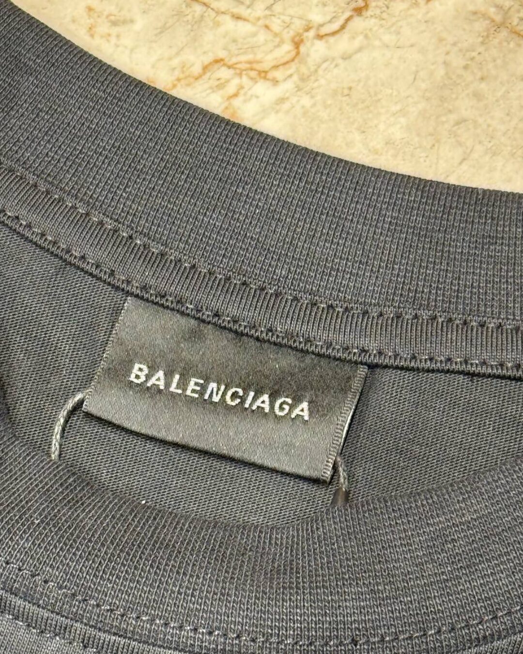 Футболка Balenciaga — изображение 7